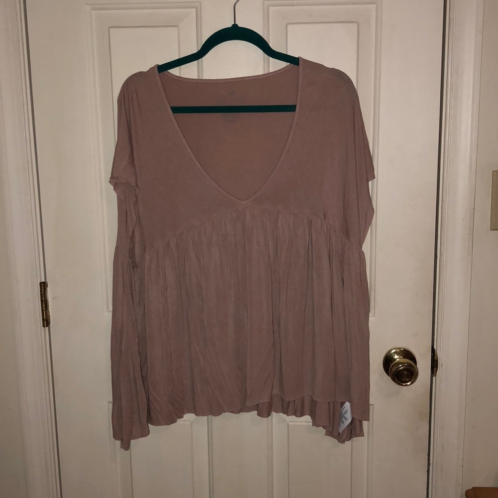 Soft and Sexy American Eagle Top